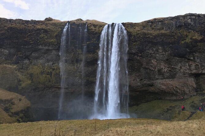 Full Day South Coast to Vík - Guided Tour - Stop 2: Gljúfrabúi (Gljúfrabúi Waterfall) and the Canyon Timing