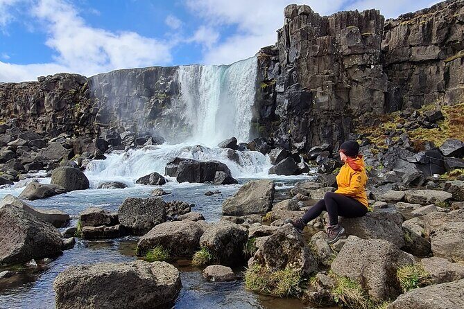 Geological Golden-Circle Tour / Small group adventure - Kerið Crater: 6,500-year-old eruption and the colored volcanic bowl