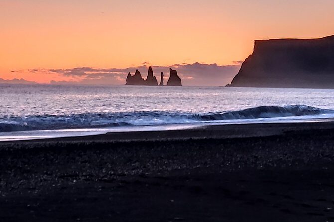 Glacier Lagoon, Diamond Beach, Black Sand Beaches and Waterfalls - Pricing: what $2,160 per group really means for value