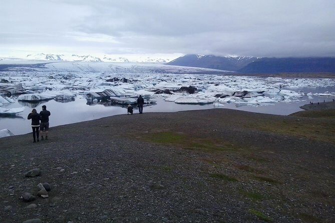 Glacier Lagoon Private Tour with Private Zodiac boat ride on the Iceberg Lagoon - Jökulsárlón and Diamond Beach: seeing glacier ice in two formats