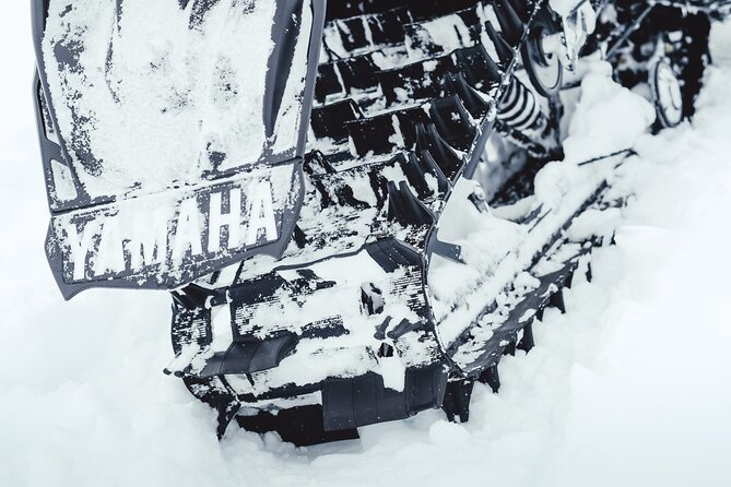 Glacier Rush – Fast pace snowmobile - SnoMo Glacier - The 1-hour snowmobile segment: driving your own line