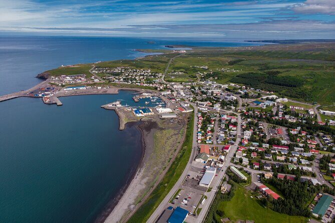 Goðafoss and Húsavík with a stop at the Geosea Baths - The ride from Akureyri: comfort plus quick orientation