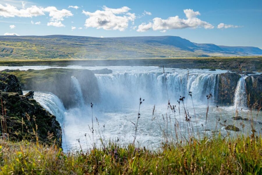 Goðafoss Waterfall Tour from Akureyri Port - Getting back to Akureyri: options beyond the port gate