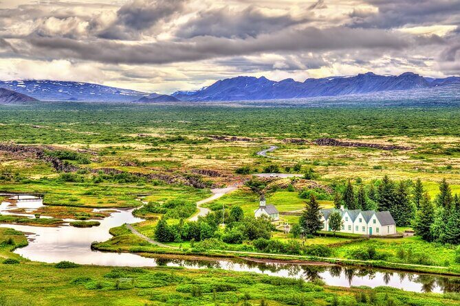 Golden Circle Full-Day Tour from Reykjavik with Admission to Sky Lagoon - Gullfoss waterfall: what one hour really buys you