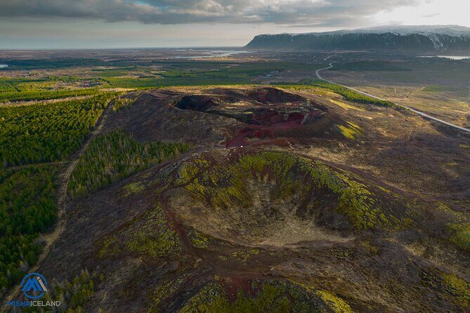 Golden circle Iceland - Stop 1: Kerið crater walk—what you’re really seeing