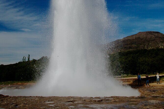 Golden Circle Iceland: Full-Day Guided Tour from Reykjavik - Pickup, Timing, and the Real Meaning of an 8-Hour Day