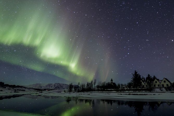 Golden Circle & Northern lights in Iceland - Geysir geothermal area and the Geysir Center break