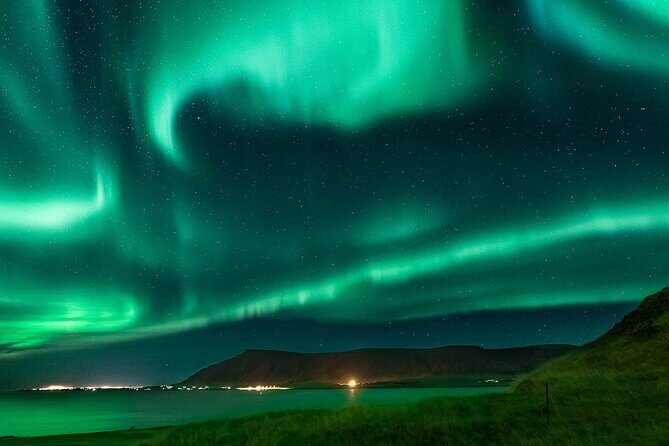 Golden Circle & Northern Lights Tour from Reykjavik - Reykjavík Reset Window: Time to Eat, Warm Up, and Recharge