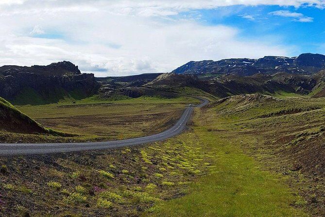 Golden Circle. Private Day Tour from Reykjavik - Haukadalur geothermal valley: timing Strokkur like a pro