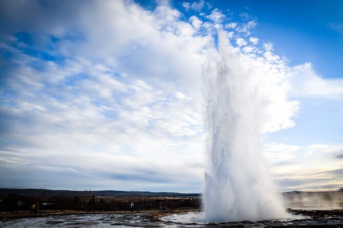 Golden Circle, Secret Lagoon & Friðheimar (Small Group) - Gullfoss Falls: the golden waterfall and the view bonus