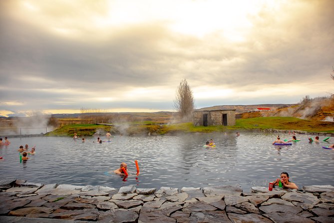 Golden Circle, Secret Lagoon & Kerið Small Group Tour - Kerið Crater: The Eye of the World in Color