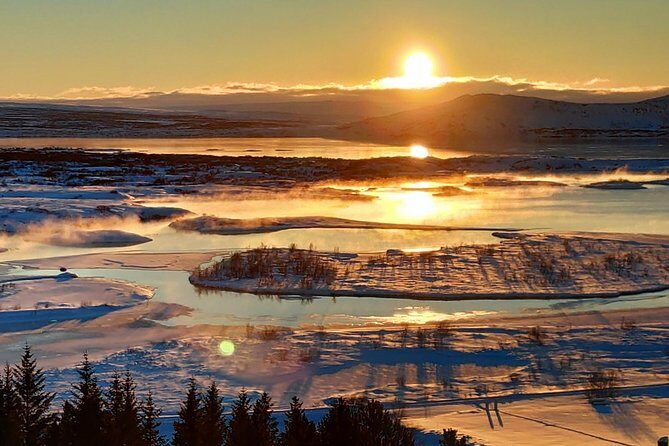 Golden Circle & Secret Lagoon Luxury Private Tour in a new luxury Mercedes Benz - Kerið Crater: A Volcanic Finish with Time to Breathe