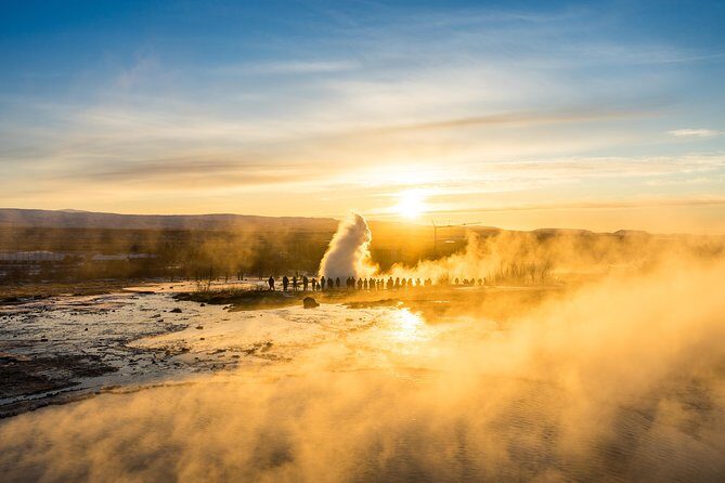 Golden Circle Small-Group Afternoon Tour from Reykjavik - Stop 1: Þingvellir (Thingvellir) National Park and the Two-Continents Feeling