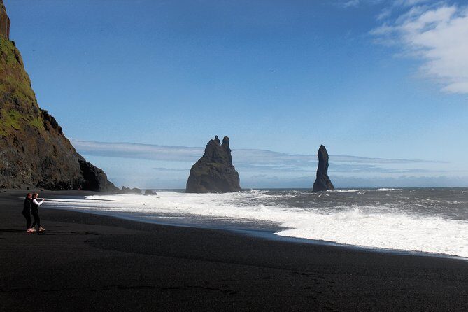 Golden Circle & South Coast Tour - Skógafoss and Seljalandsfoss: two waterfall experiences with different photo angles