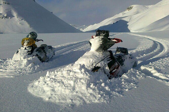 Golden Circle Super Jeep Adventure with Snowmobiling on Glacier - Langjökull by Super Jeep: deep snow driving and the seat-belt test