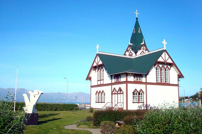 Húsavík walking tour - Húsavík Walking Tour: a practical way to learn the town fast