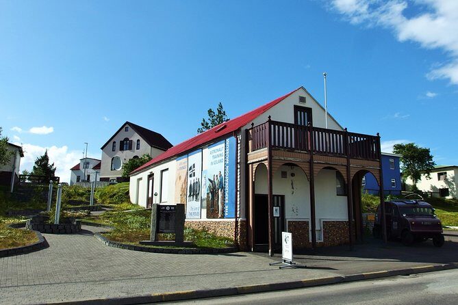 Húsavík walking tour - How much is $23 worth? Value in Iceland terms