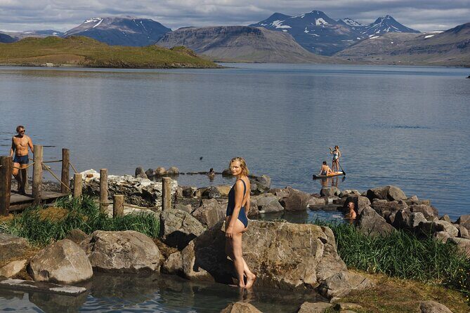 Hvammsvík Hot Spring with Return Transfers from Reykjavík - Food and the swim-up bar after your soak