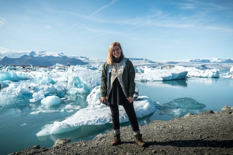 Iceland 3-Day Tour Golden Circle, Glacier Lagoon, & Ice Cave - Group size, mini-bus pacing, and packing for real cold