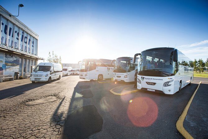 Iceland: Airport Transfers between Keflavik and Reykjavik Hotels - Price and Value: Why Around $40 Makes Sense for Keflavík Transfers