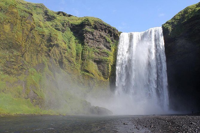 Iceland Complete: Around Iceland in 10 Days - Days 6–7: Dettifoss, Lava Fields, Boiling Mud, then Godafoss and Akureyri