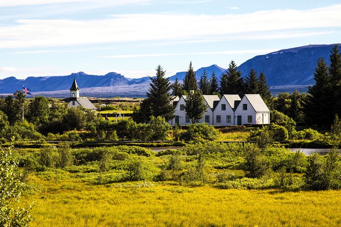 Iceland Stopover: The Golden Circle Day Tour - The group size reality: max 50, guided pace, and personal comfort