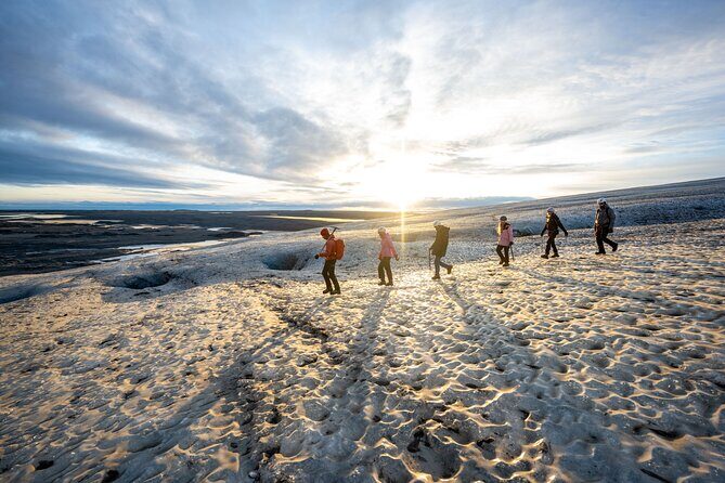 Jökulsárlón: Blue Ice Cave and a Long Glacier Hike - Why the Blue Ice Cave experience feels different here