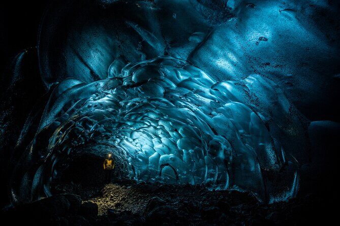 Jökulsárlón: Blue Ice Cave and a Long Glacier Hike - Breiðamerkurjökull: the glacier walk with real ice textures