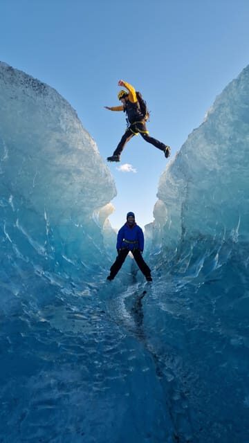 Jökulsárlón: Blue Ice Cave Tour and Glacier Walk - The glacier walk: 1 to 1.5 hours on Europe’s largest ice