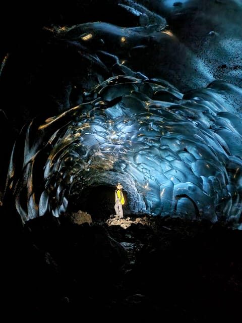 Jökulsárlón: Blue Ice Cave Tour and Glacier Walk - Who should book this Blue Ice Cave Glacier Walk
