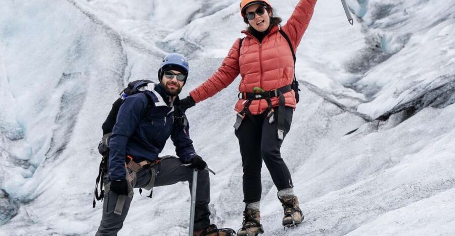 Jökulsárlón: Glacier Hike, Ice Cave, and Photoshoot Package - Super Jeep ride: the smart start before the cold hits