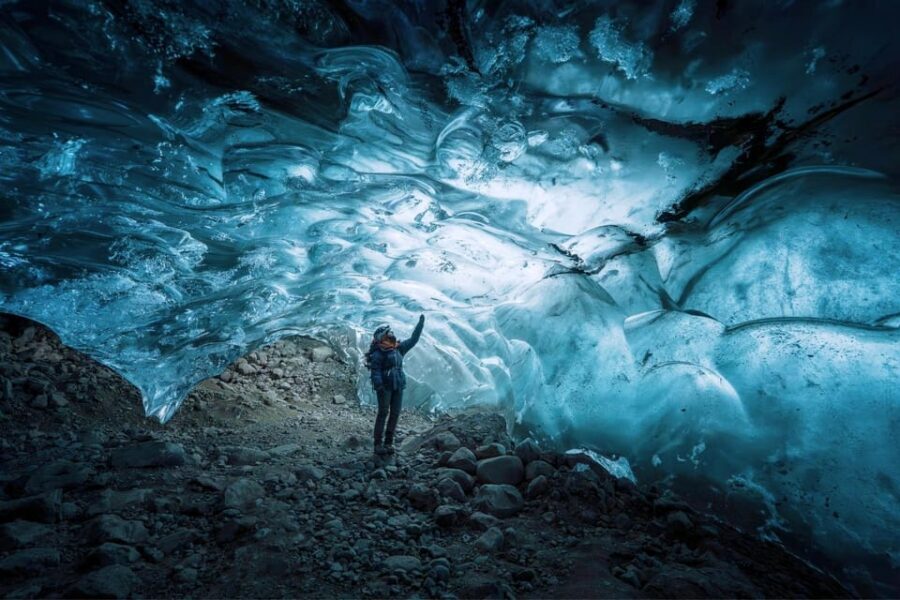 Jökulsárlón: The Original Ice Cave Tour on Vatnajökull - What you’ll see inside the caves (and why the number varies)