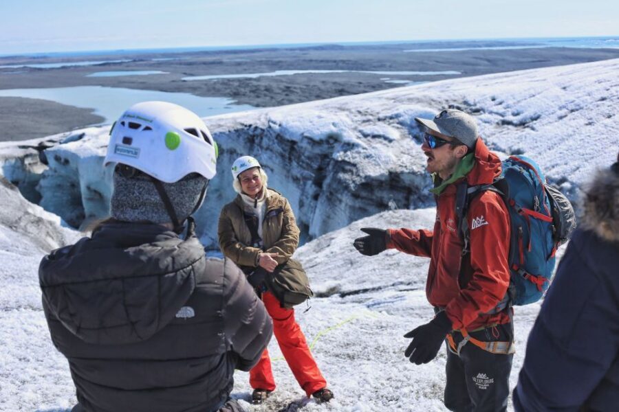 Jökulsárlón: Vatnajökull Glacier Guided Hiking Tour - Jökulsárlón to Breiðamerkurjökull: the ride that sets the mood