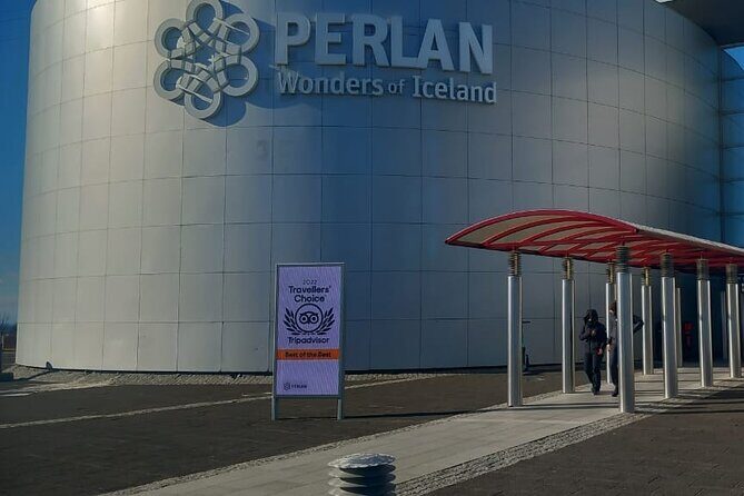 Keflavik International Airport Private Transfer To/From Reykjavik - Meeting the driver at Keflavík: name board, arrivals area, no guesswork