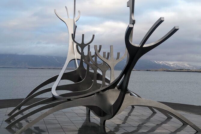 Keflavik International Airport Private Transfer To/From Reykjavik - Private service basics: what makes it feel different from a regular taxi