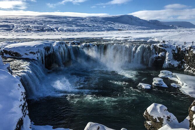 Lake Myvatn and Godafoss Waterfall for Cruise Ships from Husavik - A Cruise-Friendly Route That Actually Gets You Places