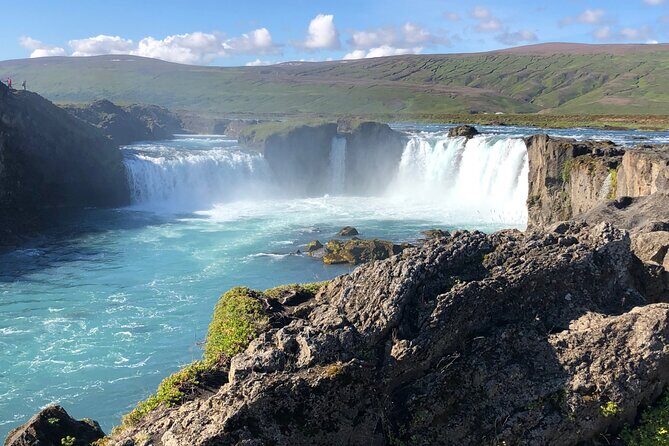 Lake Myvatn Day Tour and Godafoss Waterfall for Cruise Ships from Akureyri Port - Stop 2 and 4: Námaskarð and Hverir steam vents, mud pools, and sulfur chaos