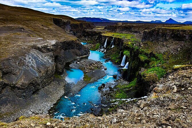 Landmannalaugar, Hekla, Sigoldugljufur 4x4 tour with Hiking - What You Get for the Money (and What You Don’t)