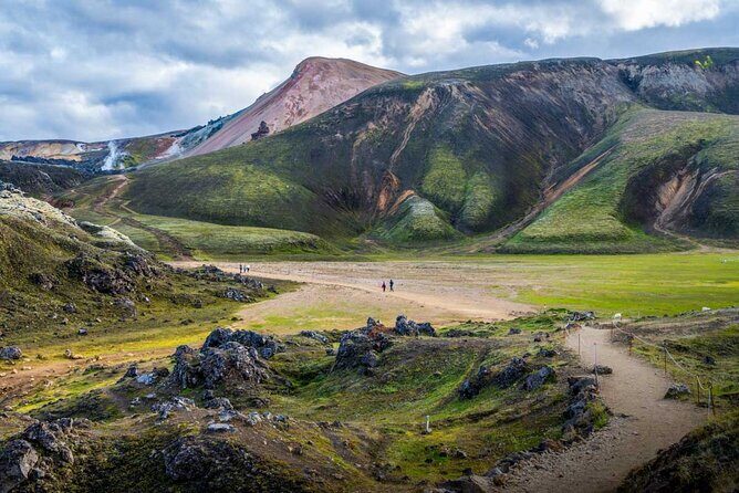 Landmannalaugar Hiking, Haifoss Waterfall and Hot Springs Tour - The Big Picture: Why This Route Makes Sense