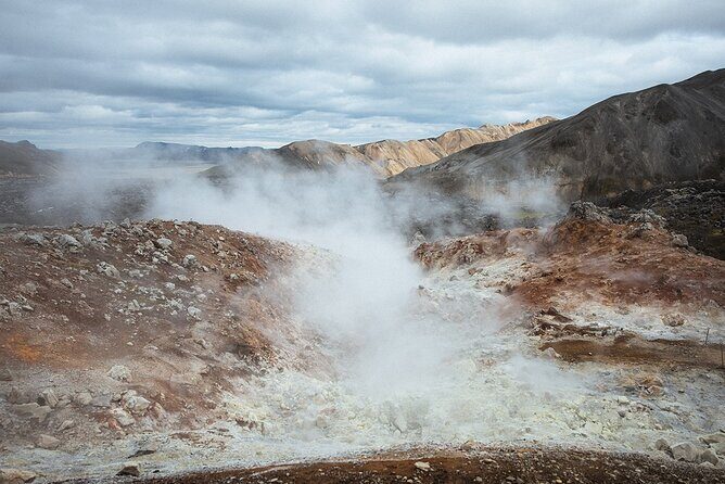 Landmannalaugar & SecretGems | Private Tour | PRO Photos included - What to pack (since meals and comfort are on you)