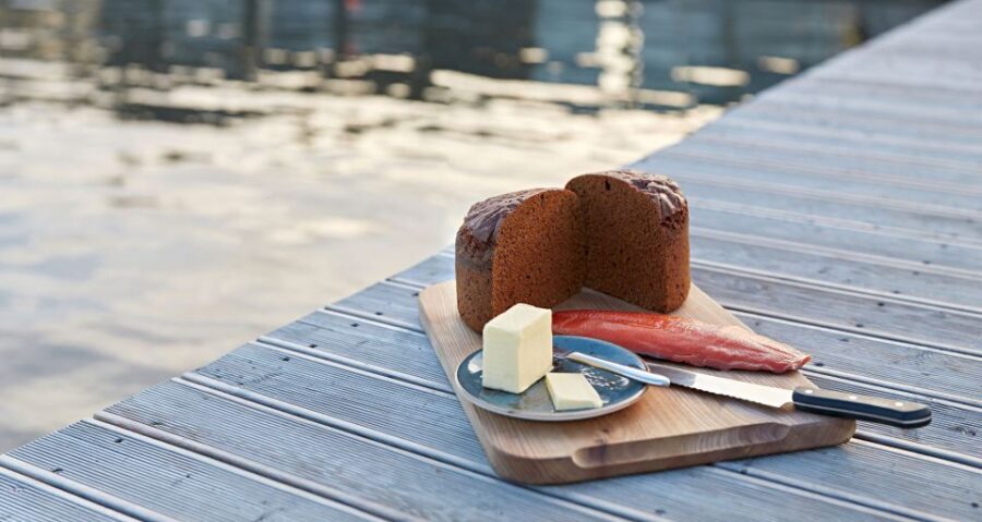 Laugarvatn Fontana: Geothermal Bread-Baking Experience - How this fits into the Golden Circle day without rushing