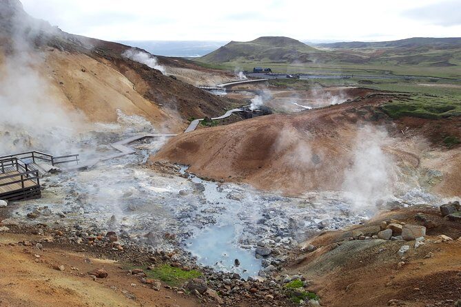 Lava, Craters and Hot Springs Private Tour - Blue Lagoon and Svartsengi: iconic water and fresh eruption views