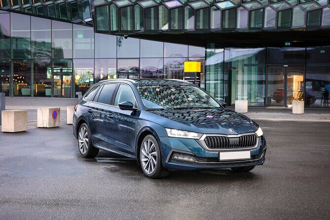 Luxury Private Transfer from Reykjavik to Keflavik Airport - What the Ride Feels Like in Real Life