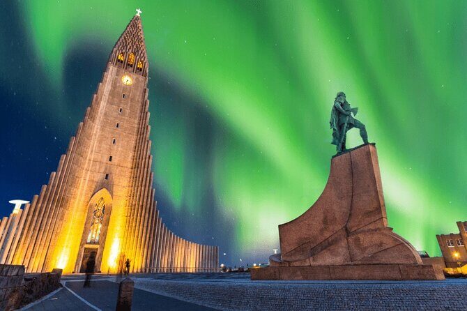 Northern Lights 3 Hours Private tour - Your English guide: more than pointing and hoping
