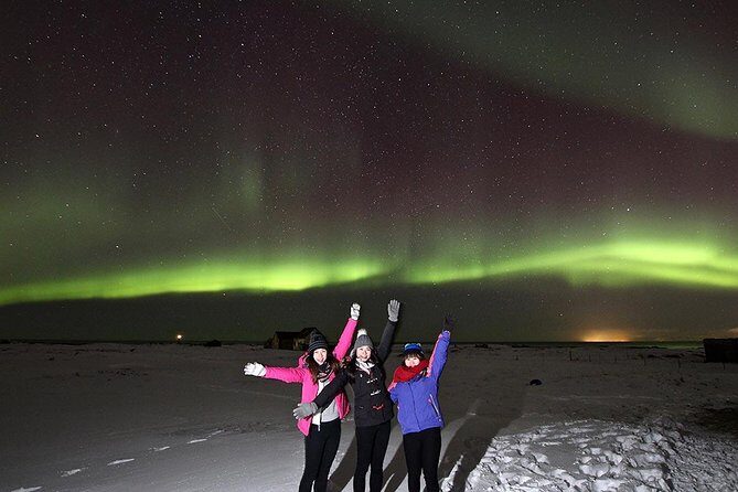 Northern Lights and Stargazing Small-Group Tour with Local Guide - Keeping Warm Without Missing the Sky: Dress for the Cold Reality