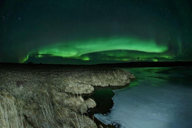 Northern lights hunting with plan G - Pickup From Reykjavik: Worth It When the Night Is Cold