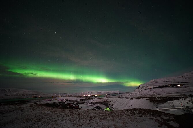 Northern Lights In luxury off-road SUV with Photos and Treats - The Comfort Plan: Warm Treats, Wind, and Real-Life Timing