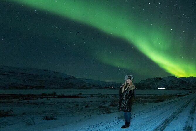 Northern Lights Small Group Tour with Photos - How the night actually unfolds: chasing aurora, then grounding at Thingvellir