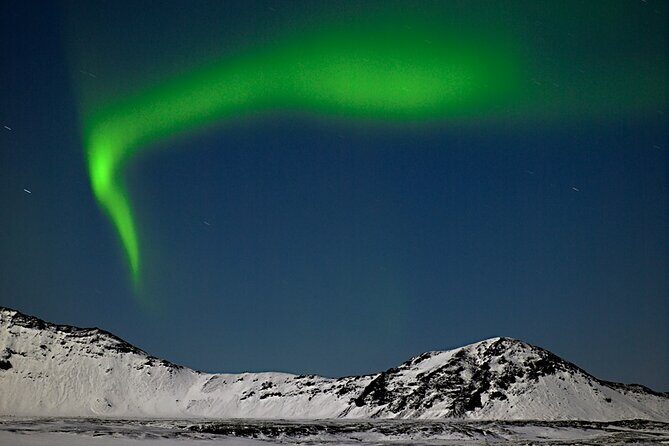 Northern Lights Super Jeep Guided Tour with Hot Drink & Snack - Why a small Super Jeep Aurora ride beats the usual bus scene