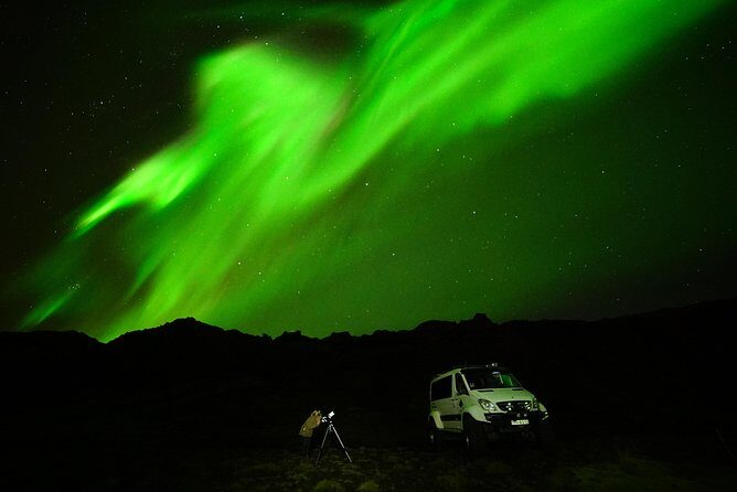 Northern Lights Tour from Reykjavik in a Super Jeep - Pickup Times and the Real Timing of a 4-Hour Night